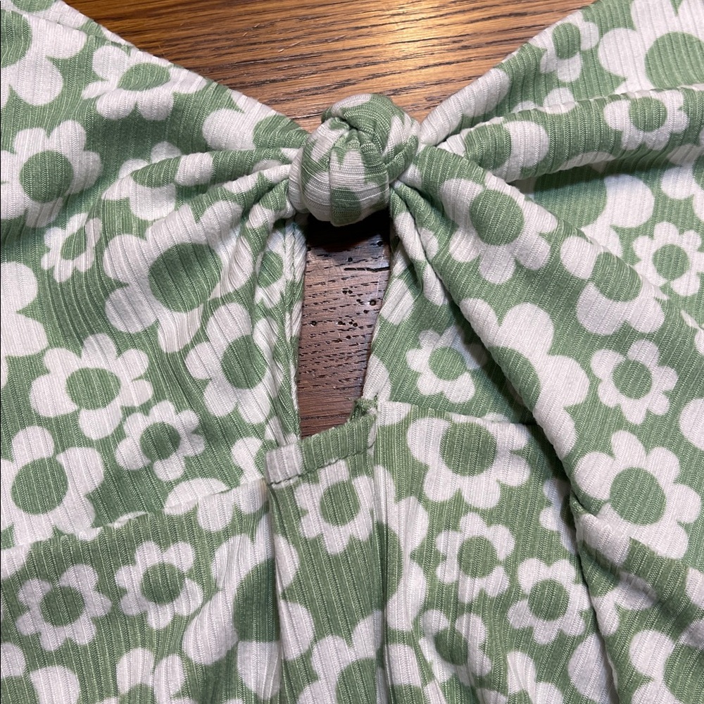 Lush Green and White Floral Bodysuit - Picture 2 of 7